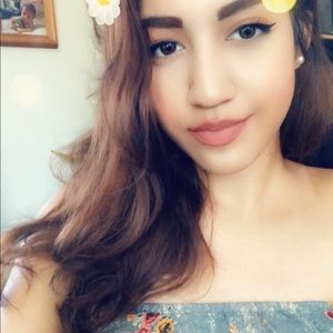 Meet your Posher, Cassandra